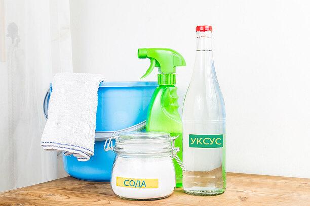 5 способов очистить духовку: уксус, сода и нашатырный спирт