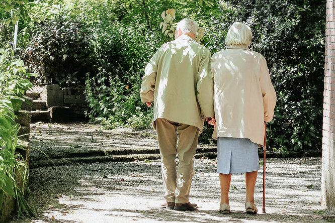 8 признаков того, что вашим пожилым родителям больше нельзя жить одним