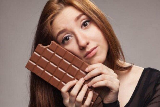 Почему нас так тянет на шоколад в «эти дни»?
