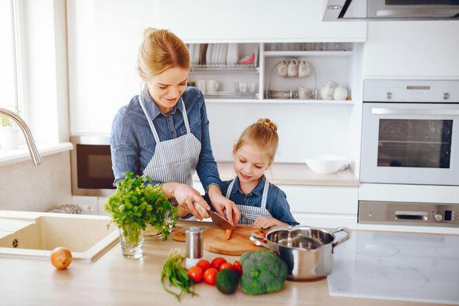 7 хитрых способов заставить детей есть овощи