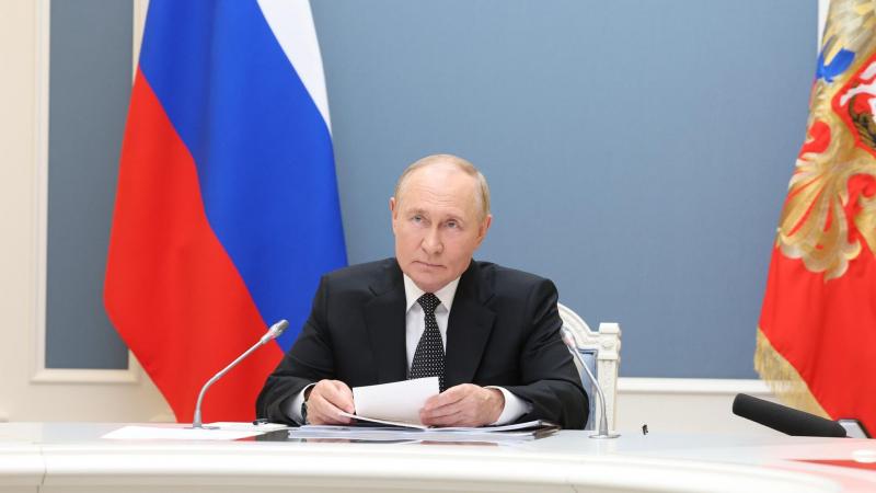 Путин предложил подумать об ограничении экспорта некоторых видов сырья